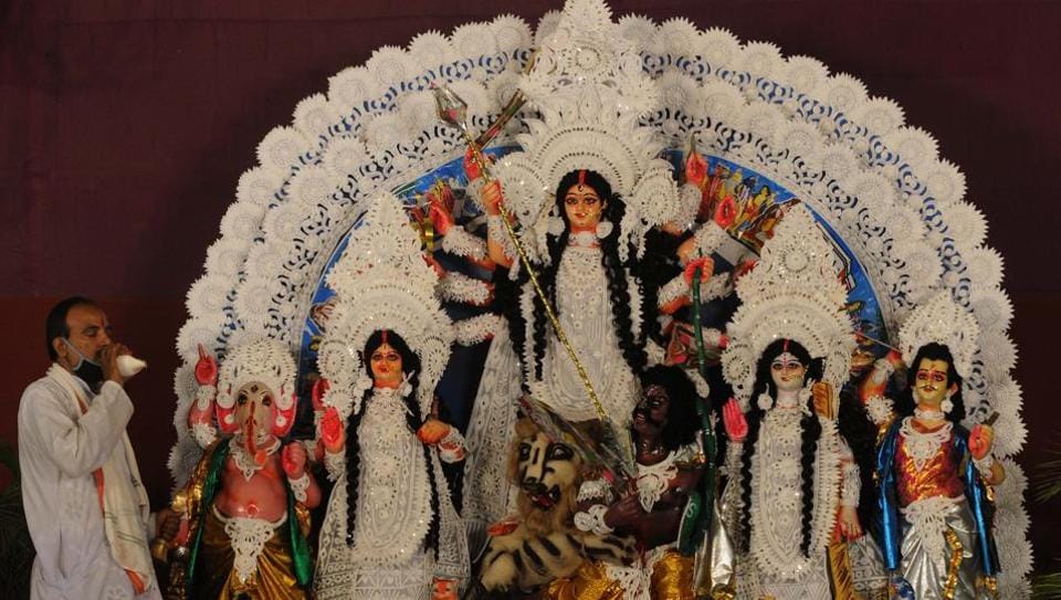 Navratri 2021 Today is Ashtami, the day dedicated to goddess Mahagauri, one  of the avatar's of Goddess durga